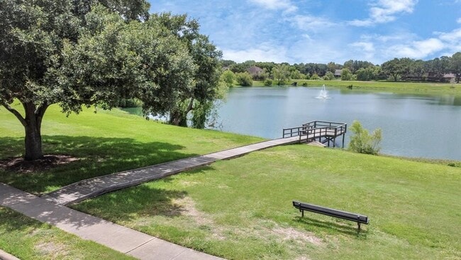 Building Photo - 8002 Weeping Willow Pl