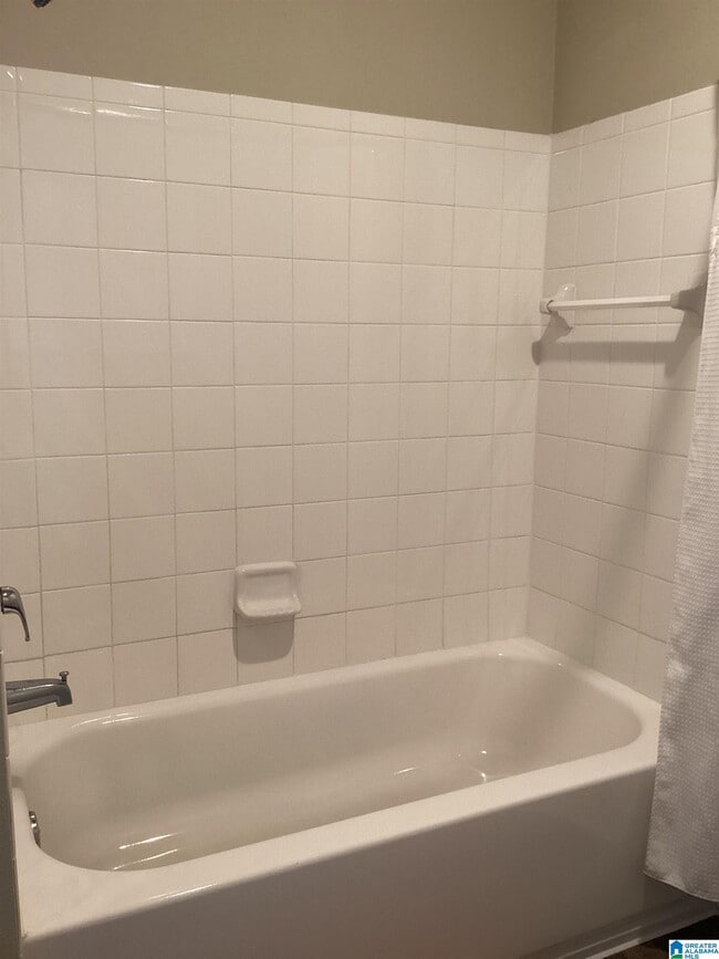 Building Photo - 5050 Cahaba River Rd