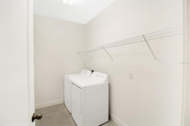 Building Photo - 4525 Chinkapin Dr
