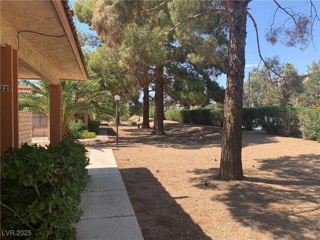 Building Photo - 1822 Avacado Ct