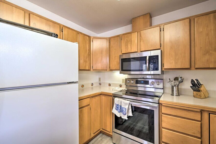 Building Photo - 34910 G St