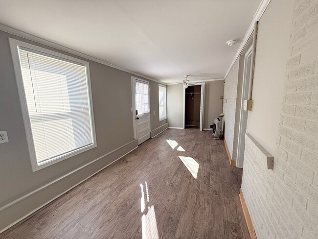 Building Photo - Spacious 3 Bedroom Home with Limited-Time $500 Move-In Special