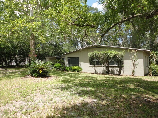 Building Photo - 401 NW 36th Ter