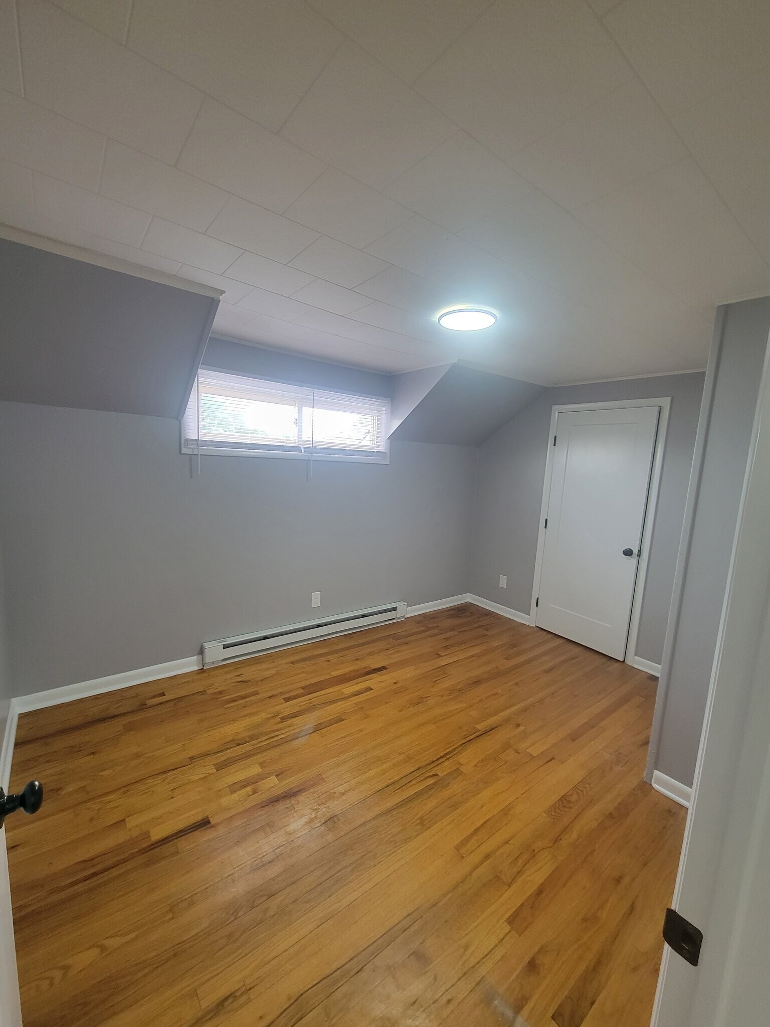 Building Photo - 7574 Lakeport Rd