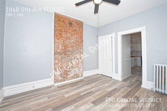 Building Photo - 1048 5th Ave