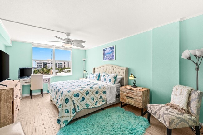 Building Photo - 4511 S Ocean Blvd