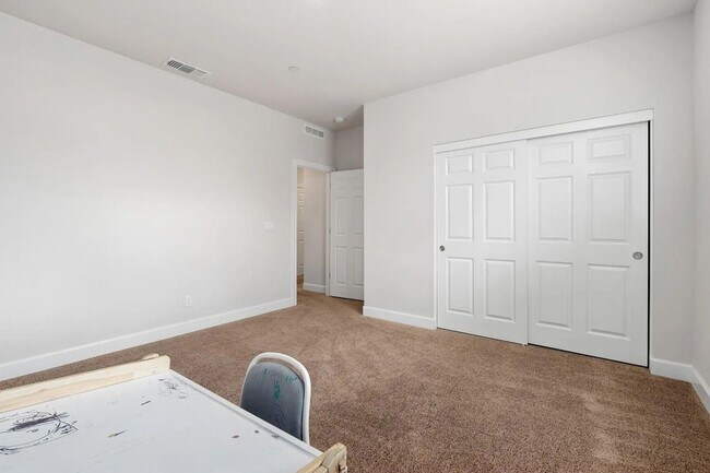 Building Photo - 3190 Quail Ravine Ct