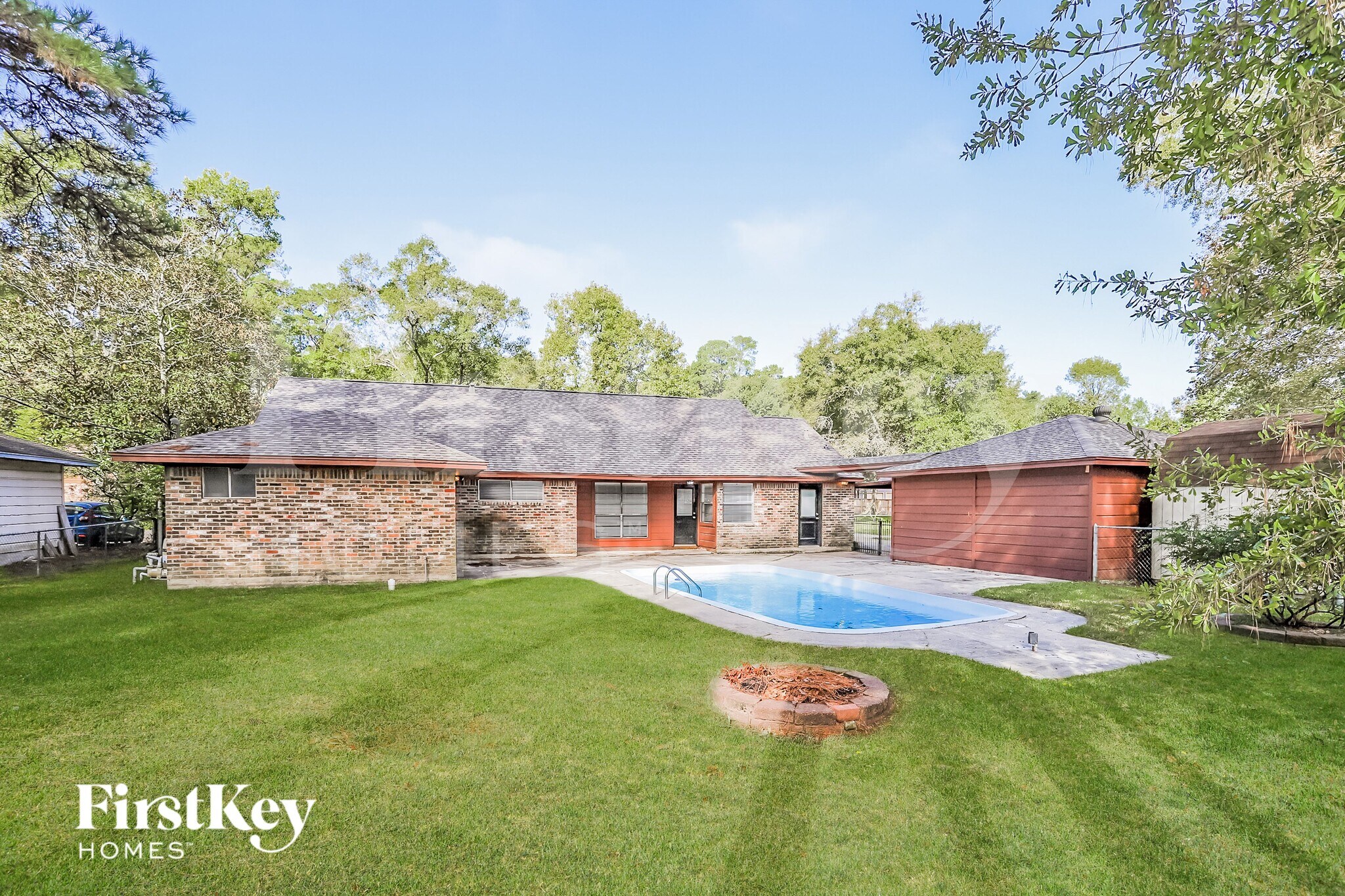 Building Photo - 26218 Maplewood Dr