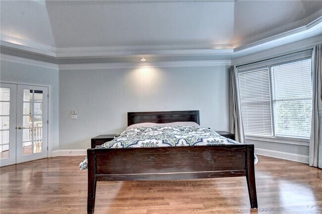 Building Photo - 645 Falls Bay Ct