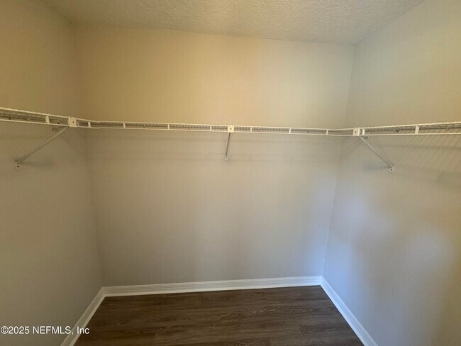 Building Photo - 239 Cranes Lake Dr