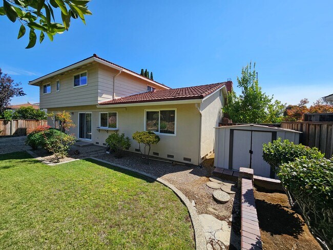 Building Photo - 10989 Ronald Way