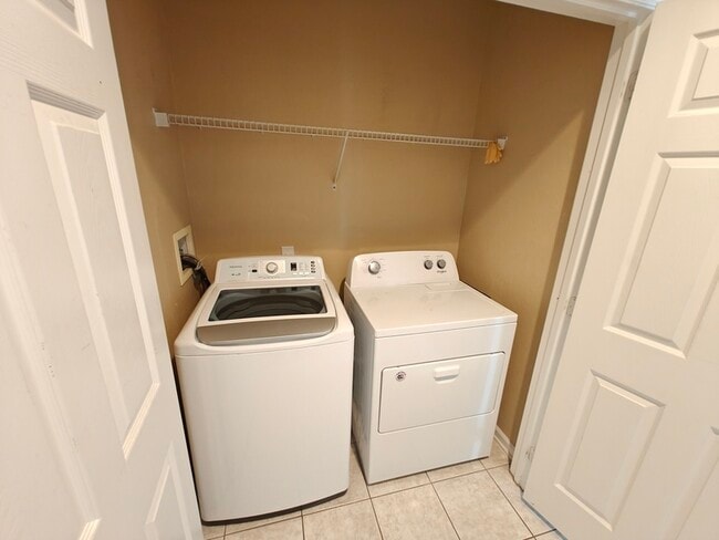 Building Photo - 6214 Stevenson Dr