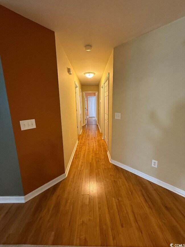 Building Photo - 22 Woodhaven Dr