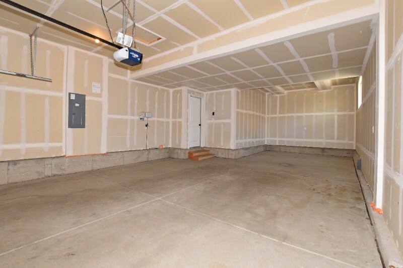 Building Photo - 8615 15th St Rd
