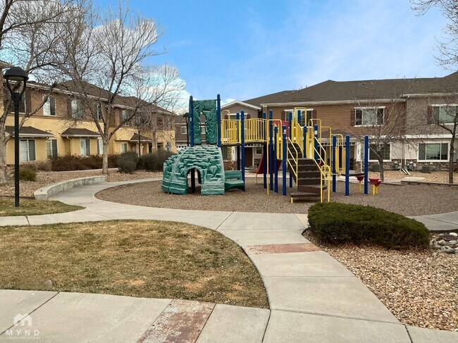 Building Photo - 887 E 98th Ave