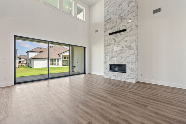 Building Photo - Spacious Two-Story Stunner in Leander