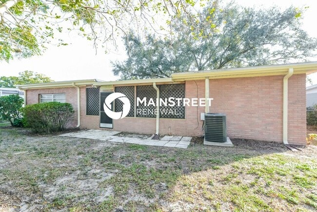 Building Photo - 3 Bedroom Pet-Friendly Home in Tampa, FL w...
