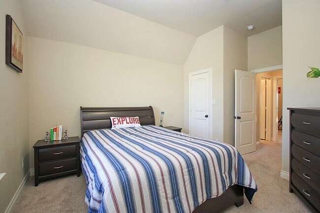 Building Photo - 27827 Ramble Rock Ct