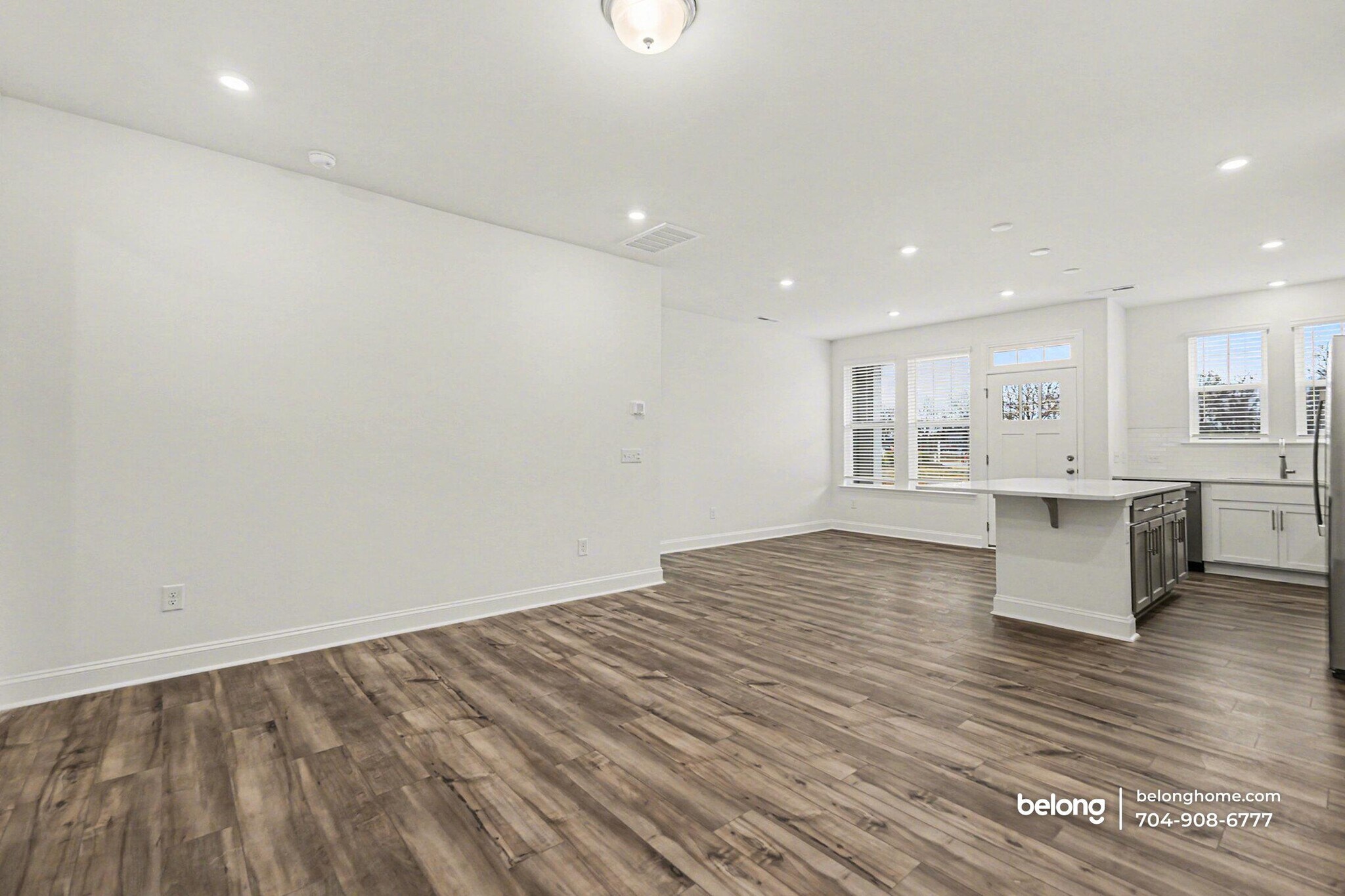 Building Photo - 2915 Herringbone Rd