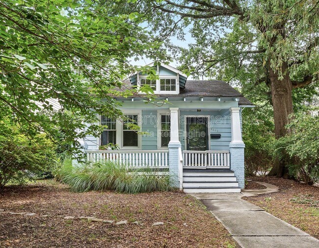 Building Photo - 4007 Chevy Chase St