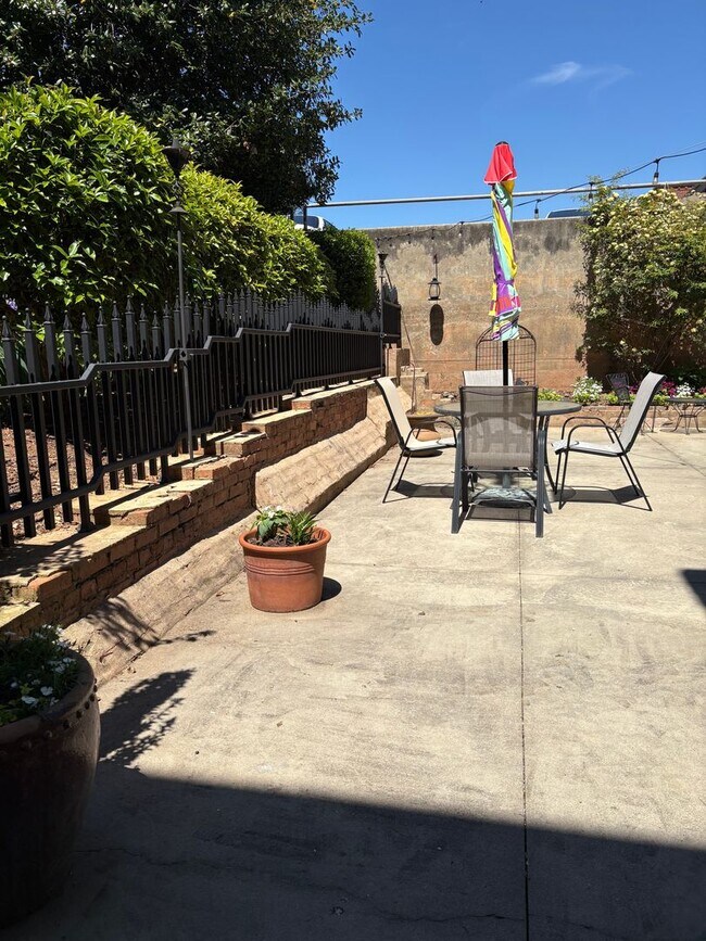 Building Photo - Lovely 2 Bedroom 2 full Bath Historical  Condo in Downtown Easley! Lawn Care and Trash Pickup inc...