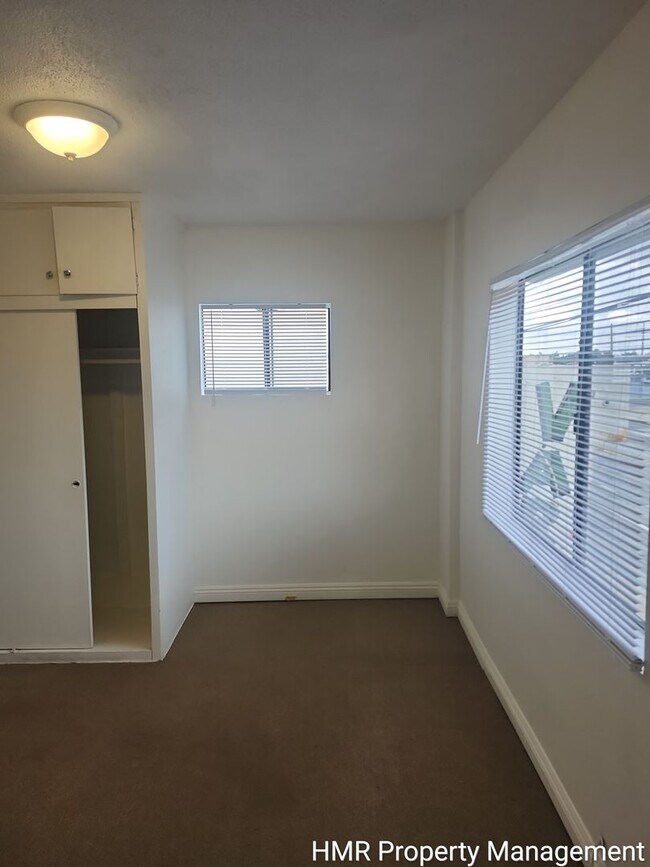 Building Photo - 4604 Durfee Ave