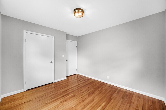 Building Photo - 3413 W 77th Ave