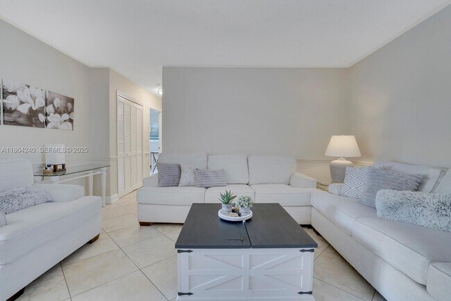 Building Photo - 222 SW 1st St