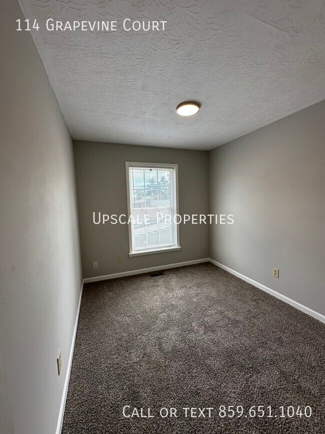 Building Photo - 114 Grapevine Ct