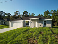 Building Photo - 8840 N Paradisea Dr