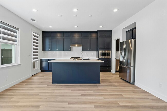 Building Photo - 2943 Neil Jerome Dr