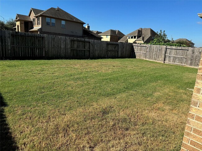 Building Photo - 24515 Bludana Ln