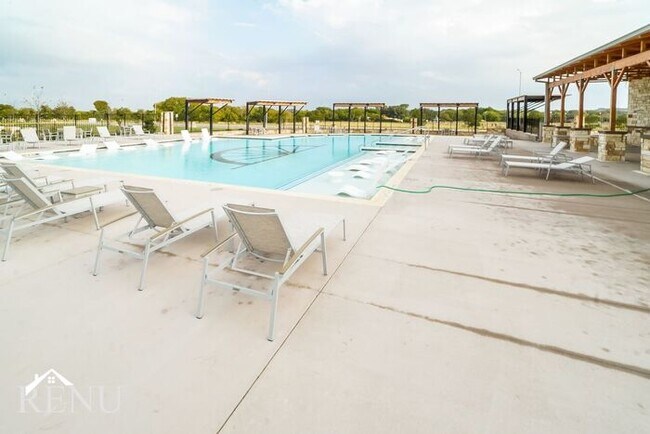 Building Photo - Coming Soon!