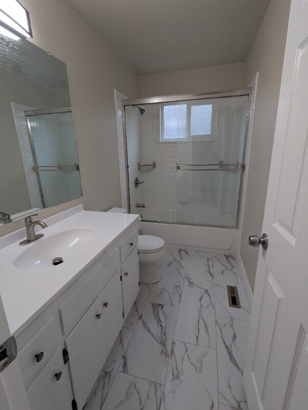 Building Photo - 635 Gisler Way