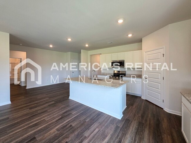 Building Photo - 180 Keller Dr