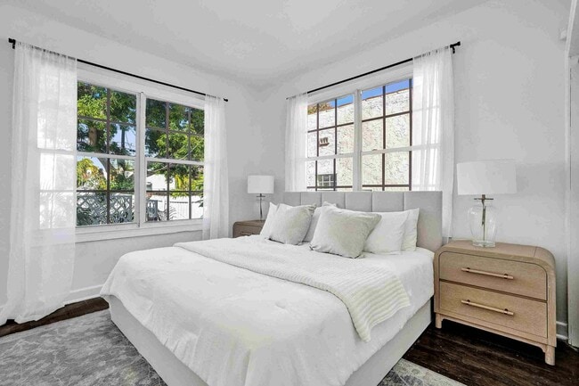 Building Photo - 435 35th St