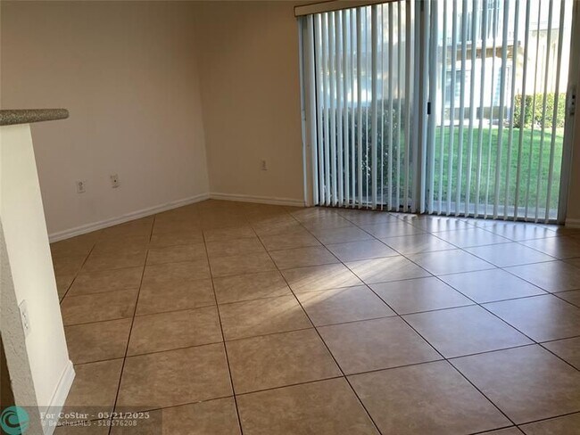 Building Photo - 3035 SW 129th Way