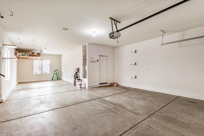 Building Photo - 305 S 165th Dr