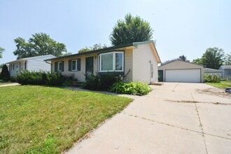 Building Photo - 4 Bed, 2 Bath Home for Rent – Great Location Near Schools