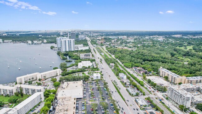 Building Photo - 18051 Biscayne Blvd