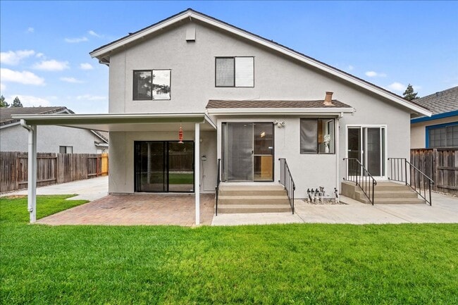 Building Photo - 924 Shellwood Way