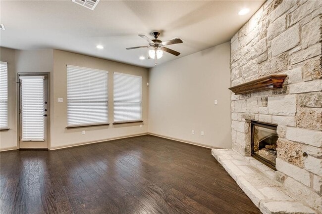 Building Photo - 10905 Vetters Ct