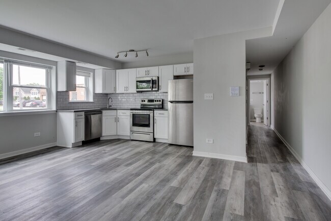 Building Photo - 531 N Ridge-209