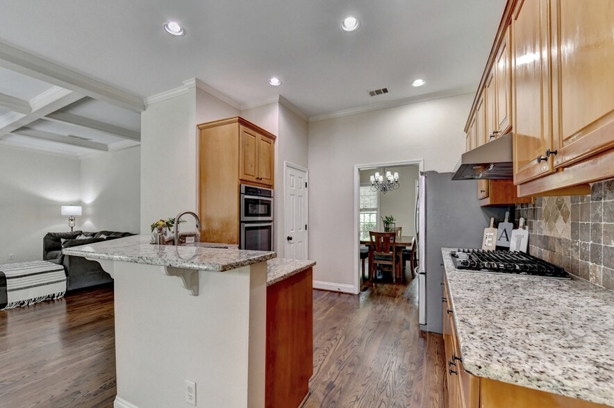 Building Photo - 205 Crown Vetch Ln