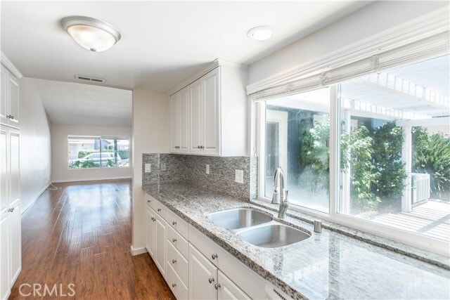 Building Photo - 26315 Roundtree Ct
