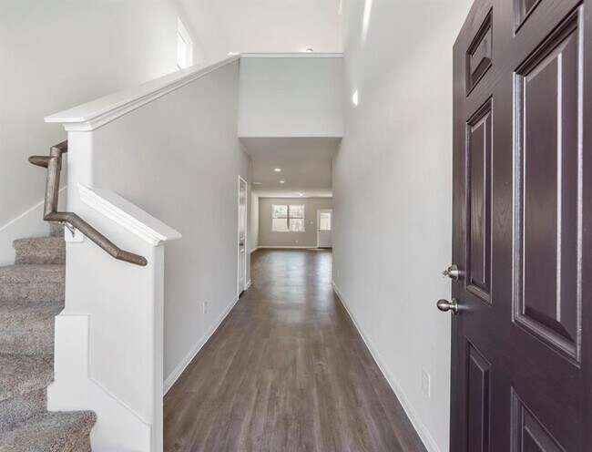 Building Photo - 22015 Sovereign Hts Ln.