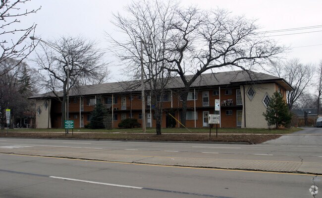 Building Photo - 11001 S Ridgeland Ave