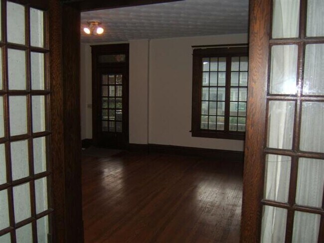 Building Photo - 172 Frambes Ave