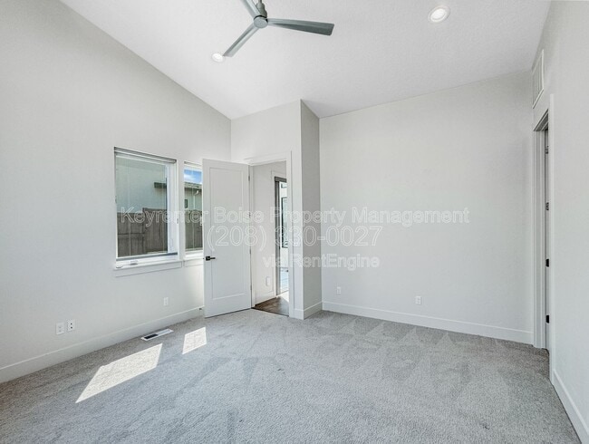 Building Photo - 7024 E Los Carneros Dr