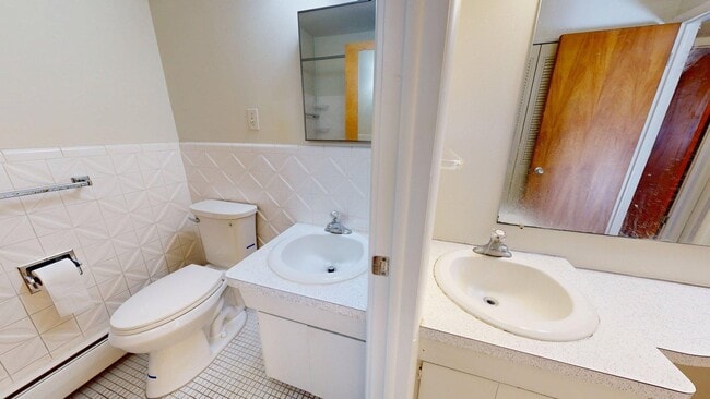 Building Photo - 1257 Island Dr